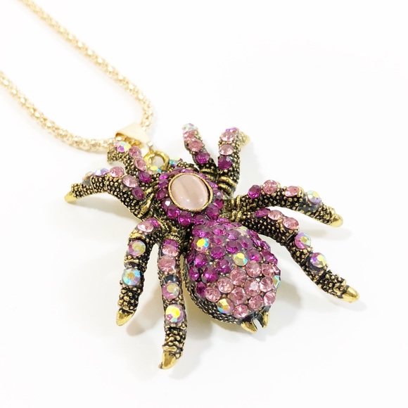 Featuring “Animal Themed Items” Clothes Jewelry - Picture 3 of 7